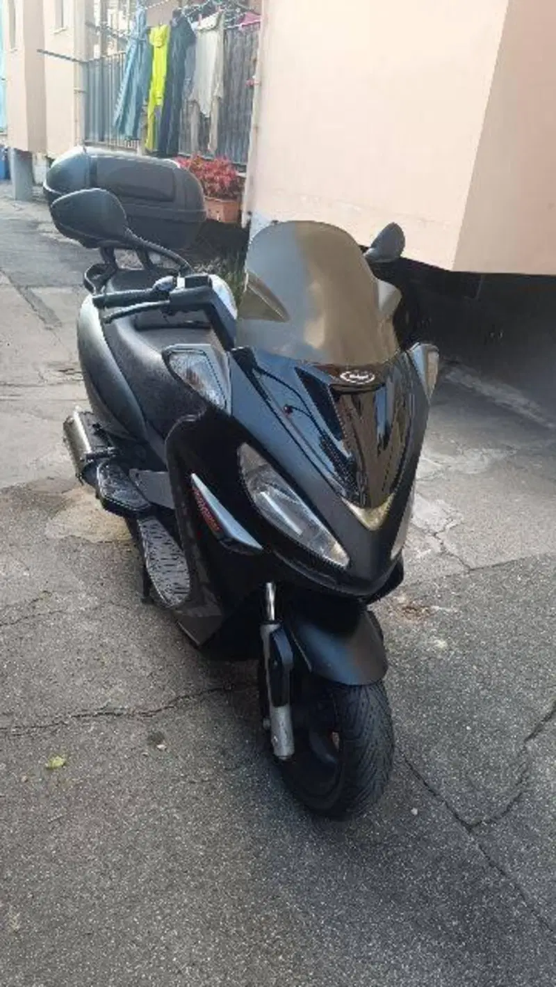 Malaguti Madison 250 RS (2003 - 04) (2)