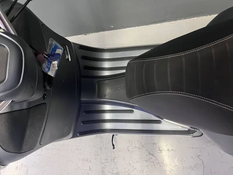 Vespa GTS 300 Hpe (2021 - 22) (6)