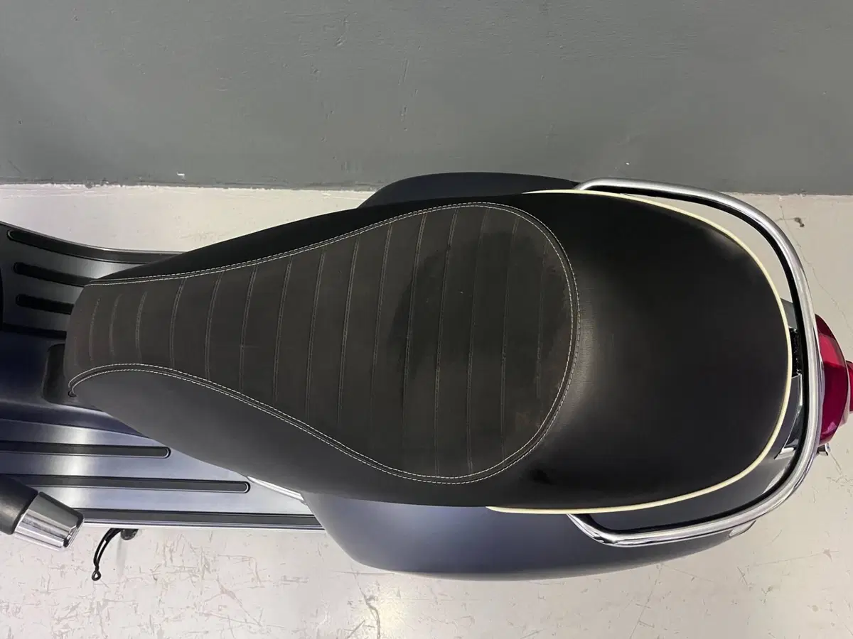 Vespa GTS 300 Hpe (2021 - 22) (7)