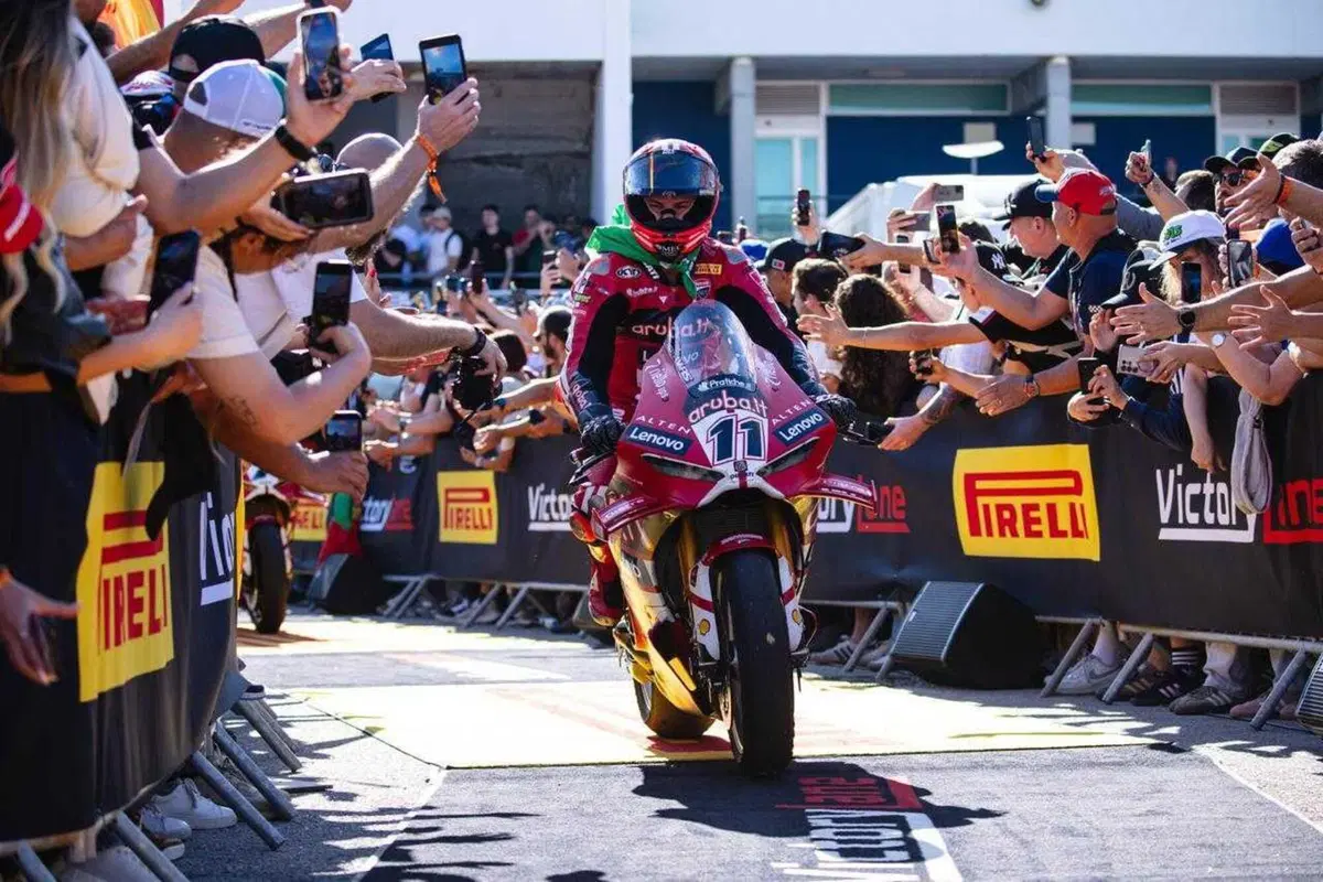 SBK 2026. GP del Portogallo. SuperBulega! Sua la pole di Portimao [GALLERY]  (6)