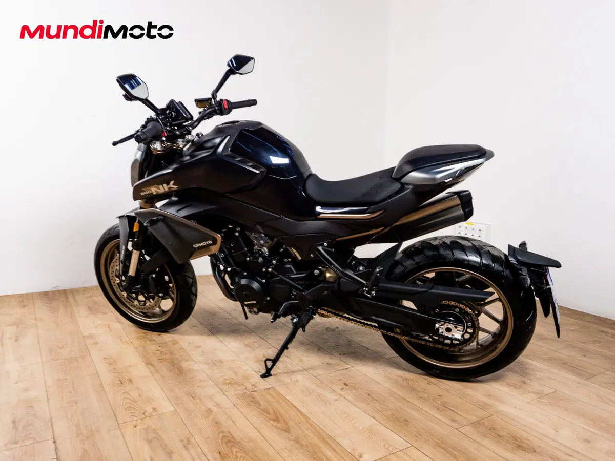 CFMOTO 800NK Sport (2023 - 26) (6)