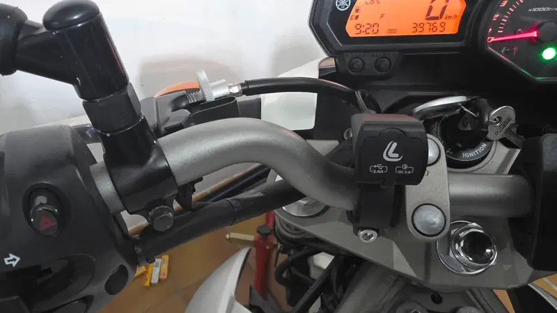 Yamaha XJ6 (2008 - 15) (2)