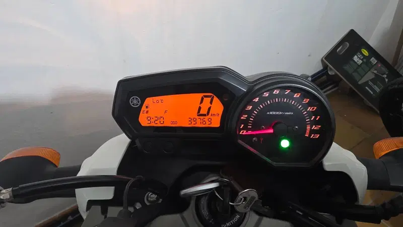 Yamaha XJ6 (2008 - 15) (3)