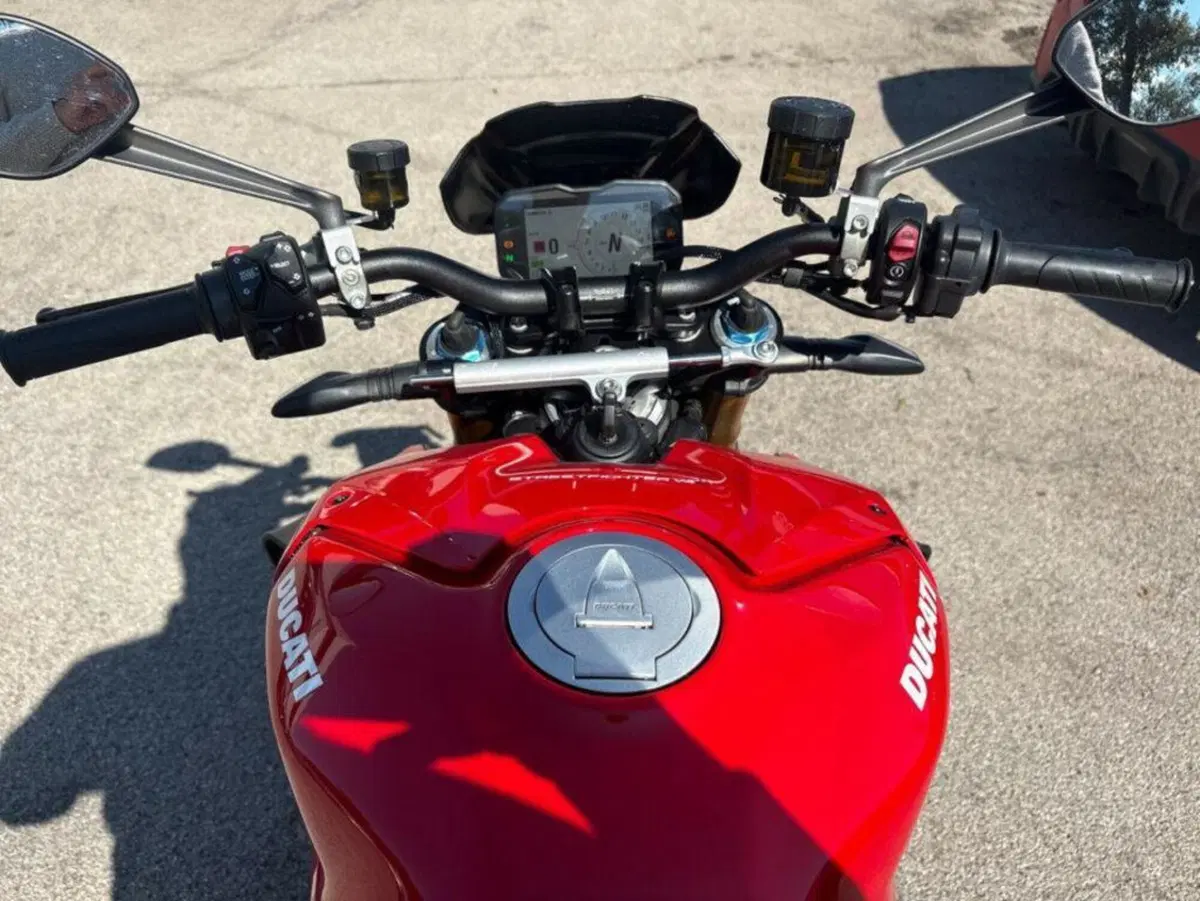 Ducati Streetfighter V4 1100 S (2020) (6)