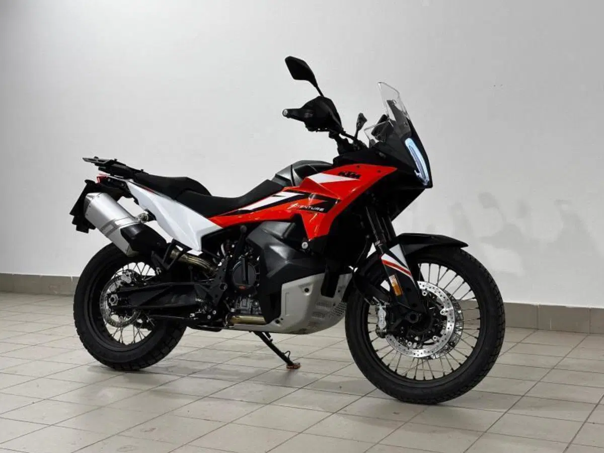 KTM 890 Adventure (2022) (4)