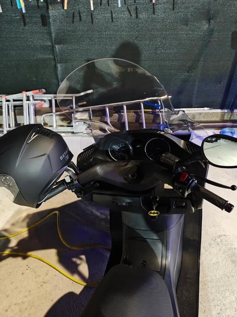 Yamaha Majesty 400 (2004 - 08) (4)