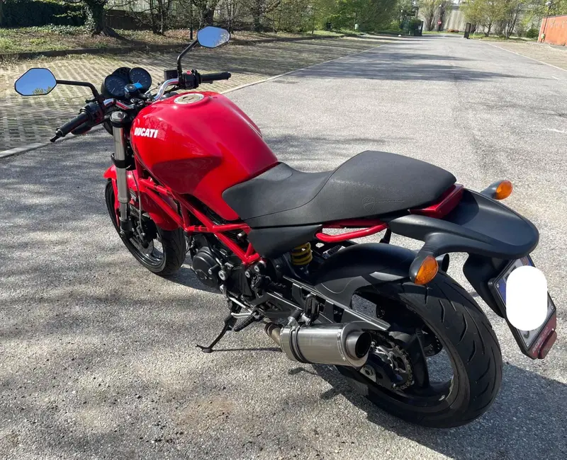 Ducati Monster 695 (2006 - 08) (3)