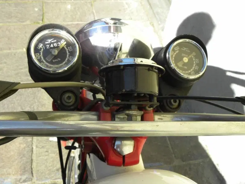 Moto Guzzi Stornello Scrambler 125 (10)