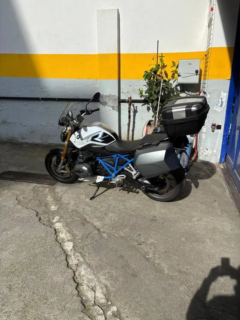 Bmw R 1200 R (2017 - 18) (2)