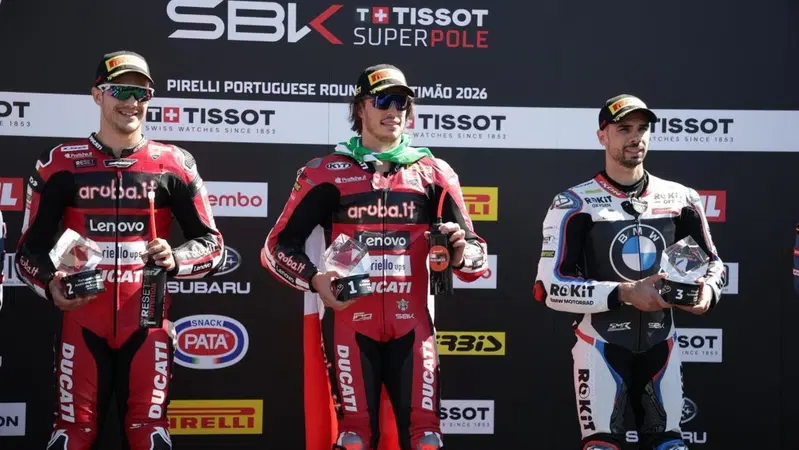 SBK 2026. GP del Portogallo. Nicol&ograve; Bulega vince anche la Superpole Race [GALLERY] 