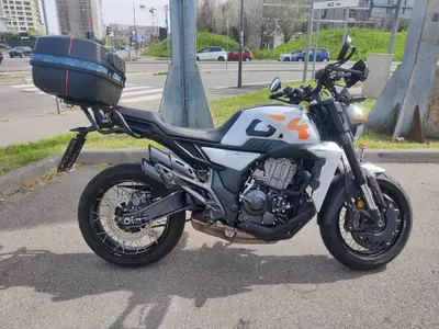 Zontes ZT350-GK (2022 - 26) usata