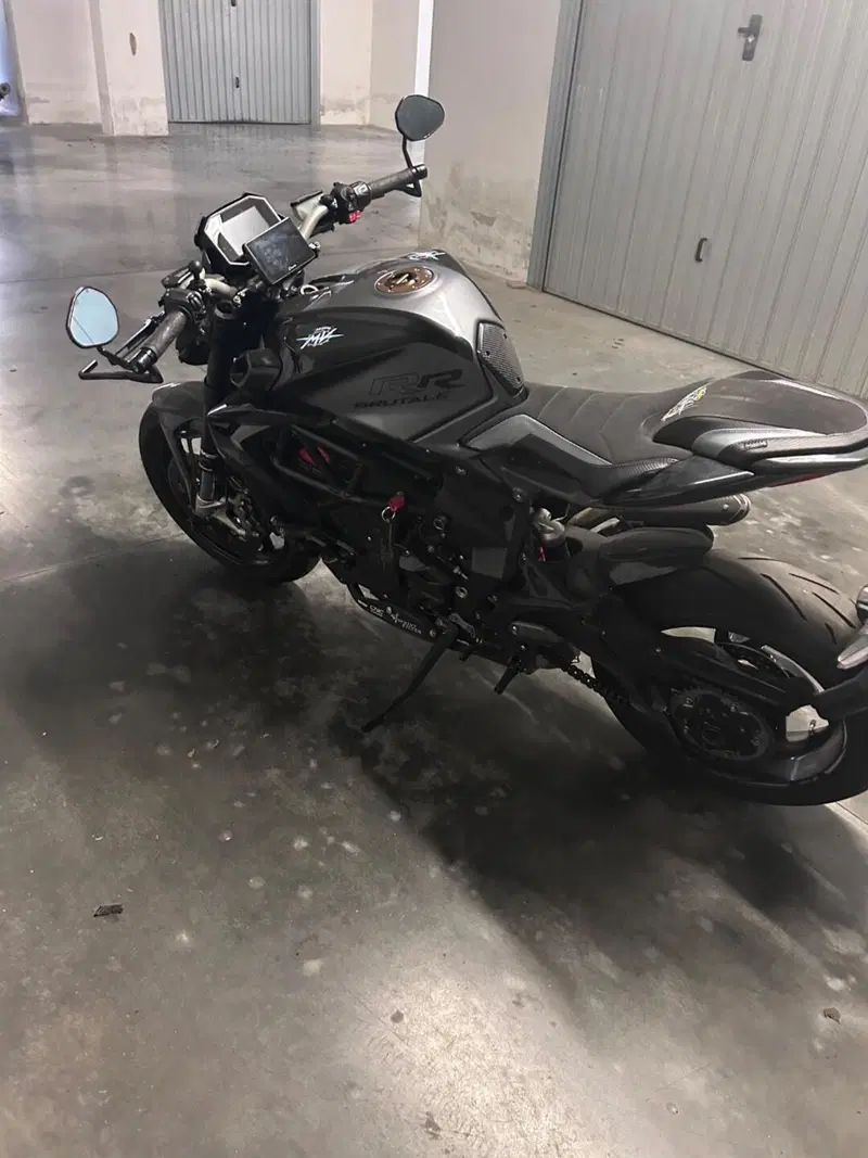 MV Agusta Brutale 800 RR (2021 - 25) (8)