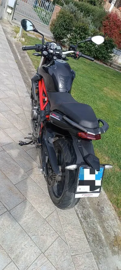 Benelli BN 302 R (2017 - 20) usata