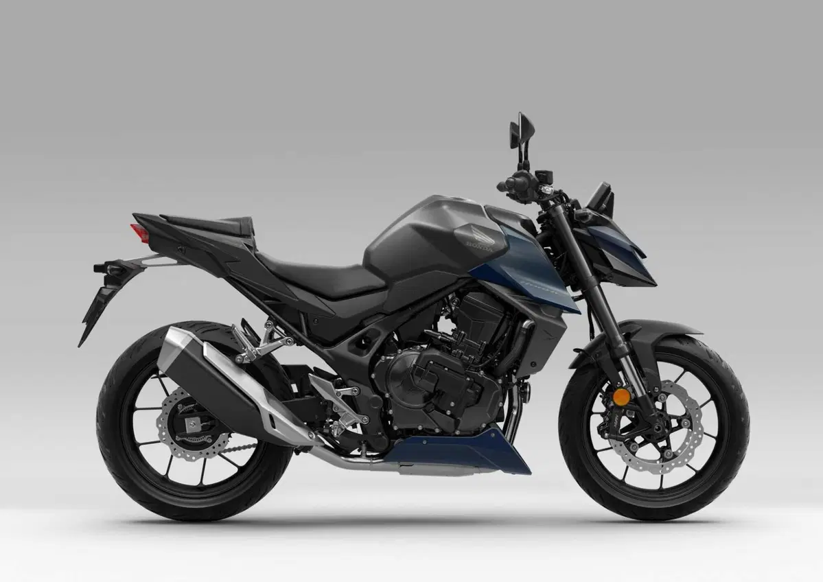 Honda Hornet 750 2026 E-Clutch: è davvero efficace questa frizione automatica? [VIDEO] (5)