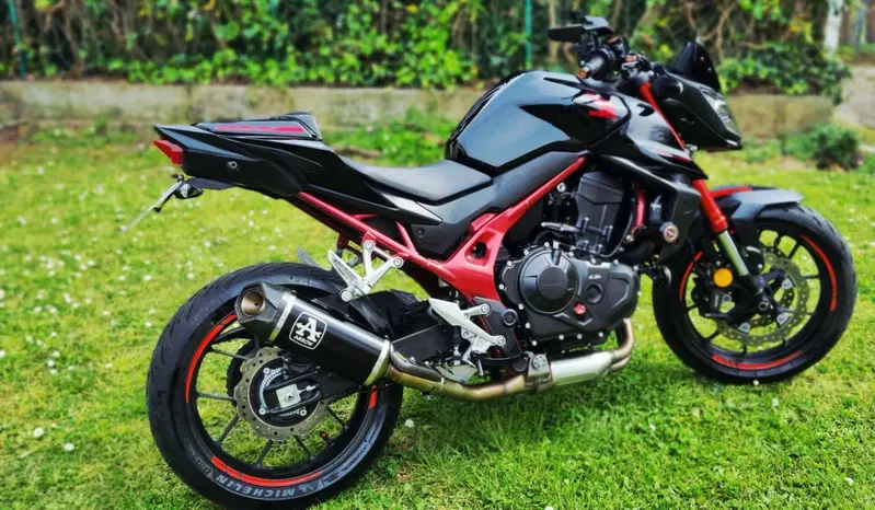 Honda CB 750 Hornet (2023 - 24) (2)