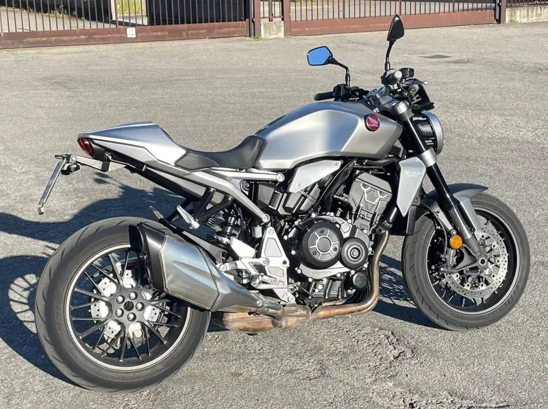 Honda CB 1000 R (2021 - 25) (2)