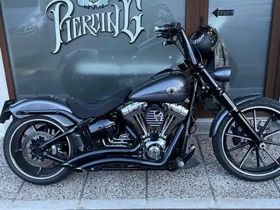 Harley-Davidson 1690 Breakout (2013 - 17) - FXSB usata