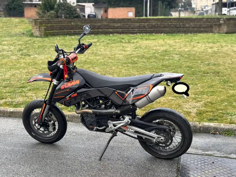 KTM 690 SMC (2008- 11)