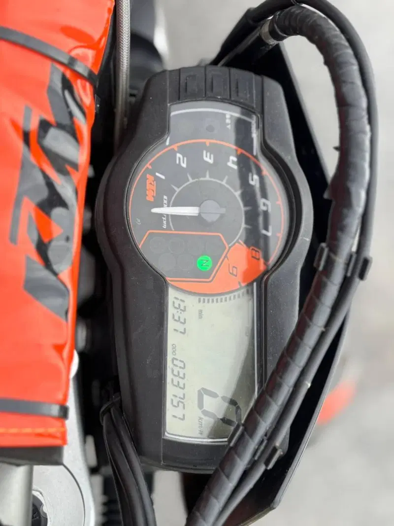 KTM 690 SMC (2008- 11) (6)