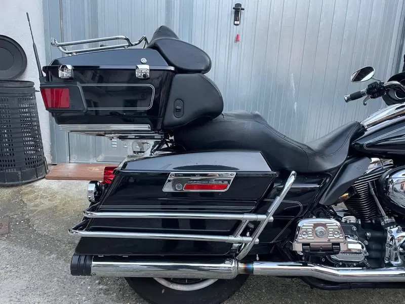 Harley-Davidson 1584 Electra Glide Ultra Classic (2007) - FLHTCU (3)