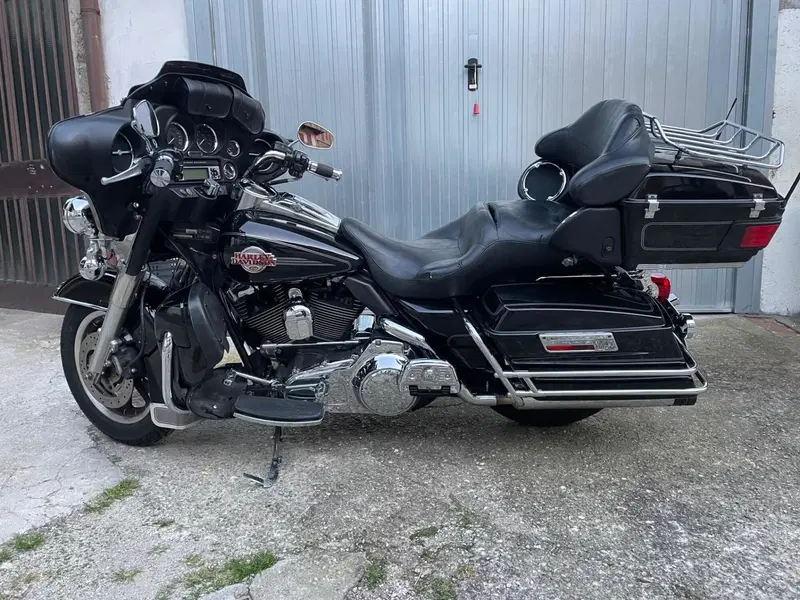 Harley-Davidson 1584 Electra Glide Ultra Classic (2007) - FLHTCU (7)