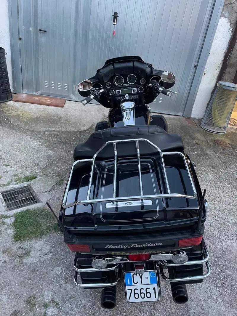Harley-Davidson 1584 Electra Glide Ultra Classic (2007) - FLHTCU (16)
