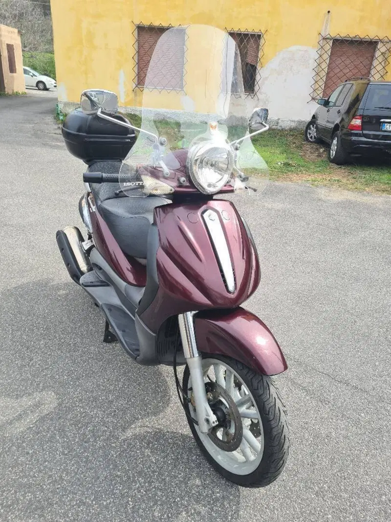 Piaggio Beverly 500 (2)