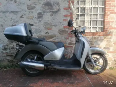 Aprilia Scarabeo 200 (2001 - 04) usata