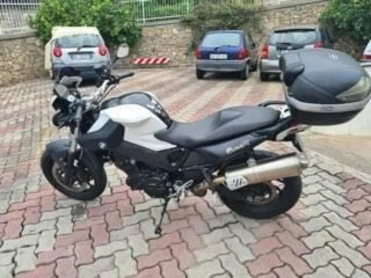 Bmw F 800 R (2009 - 11) (4)