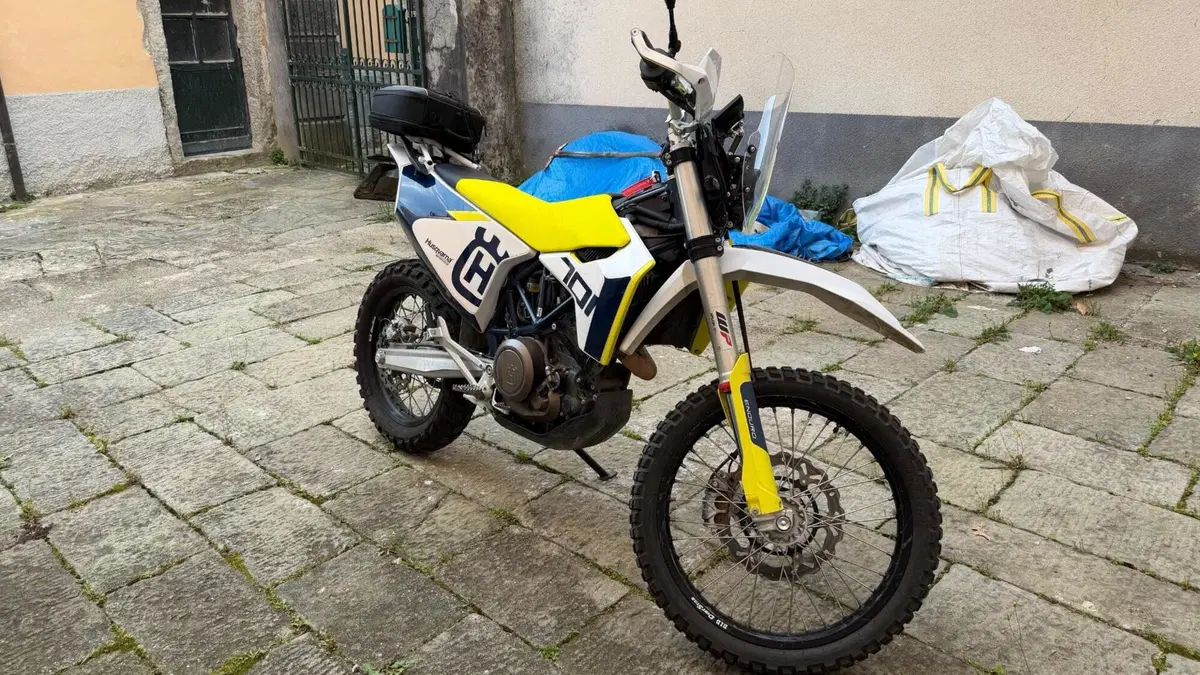 Husqvarna 701 Enduro (2021) (5)