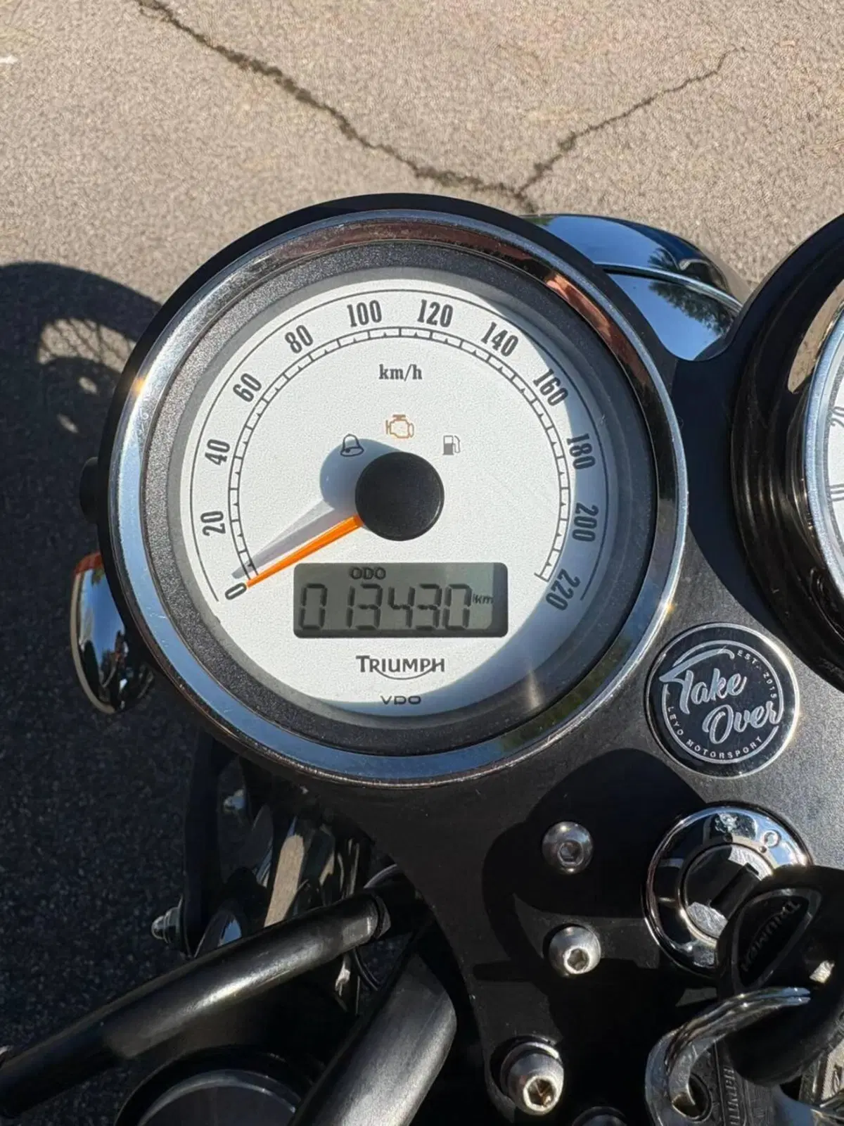 Triumph Thruxton 900 (2004 - 15) (9)