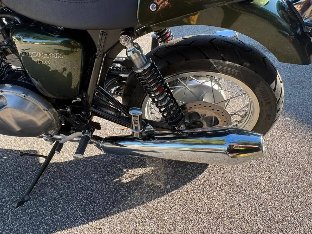 Triumph Thruxton 900 (2004 - 15) (3)