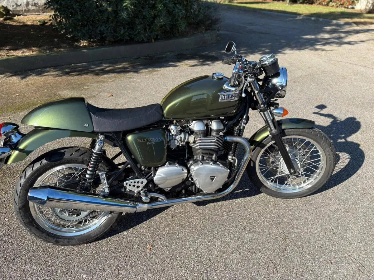 Triumph Thruxton 900 (2004 - 15)