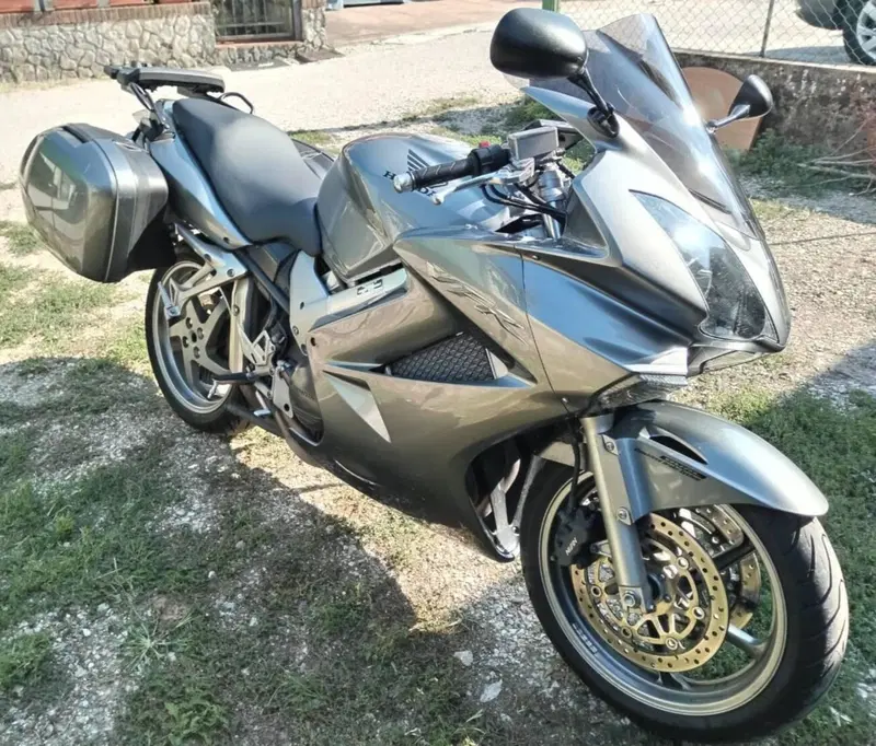 Honda VFR 800 (2006 - 13)