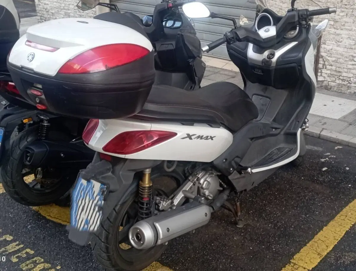 Yamaha X-Max 250 Sport (2011 - 13) (3)