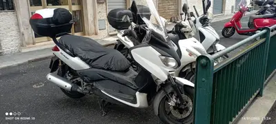 Yamaha X-Max 250 Sport (2011 - 13) usata