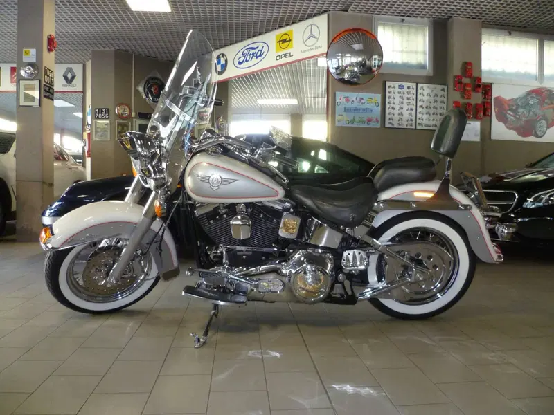 Harley-Davidson FLSTN HERITAGE SOFTAIL NOSTALGIA 