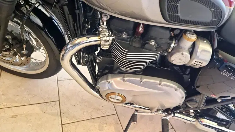 Triumph Bonneville T120 (2021 - 25) (16)