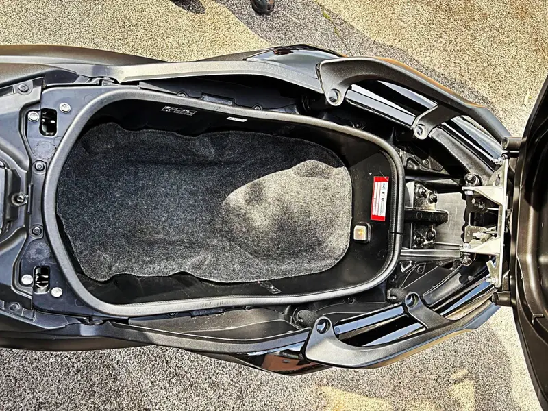 Yamaha T-Max 560 (2020 - 21) (11)