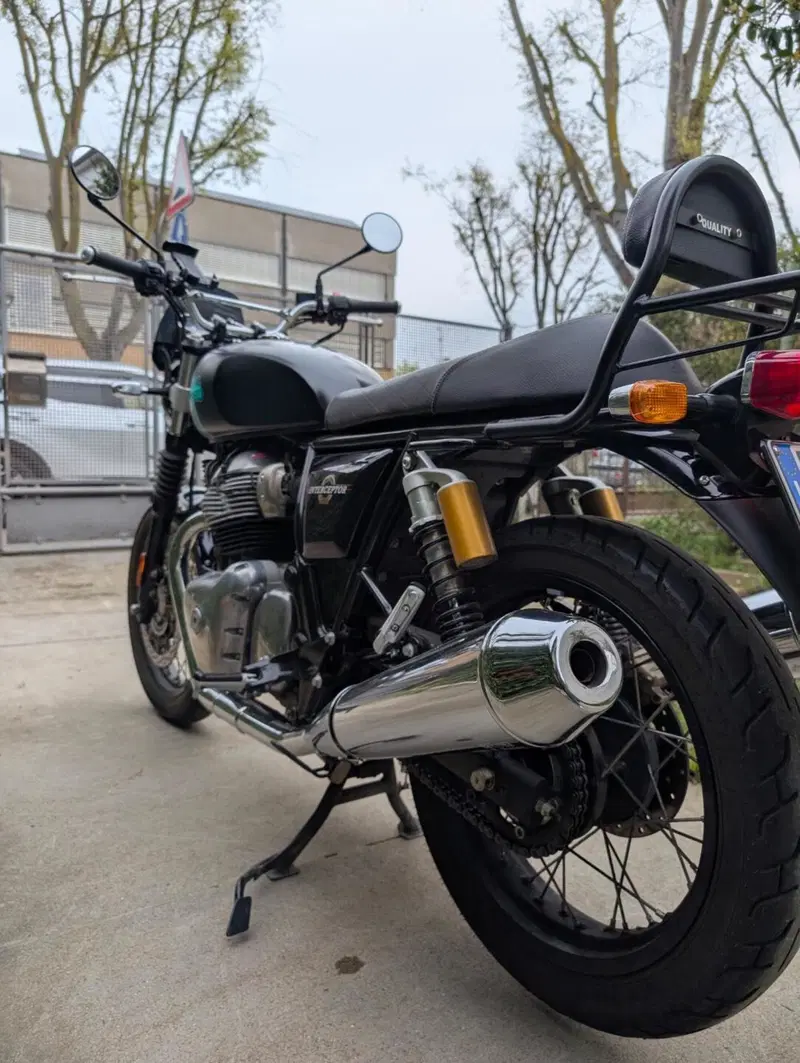 Royal Enfield Interceptor 650 (2021 - 26) (4)