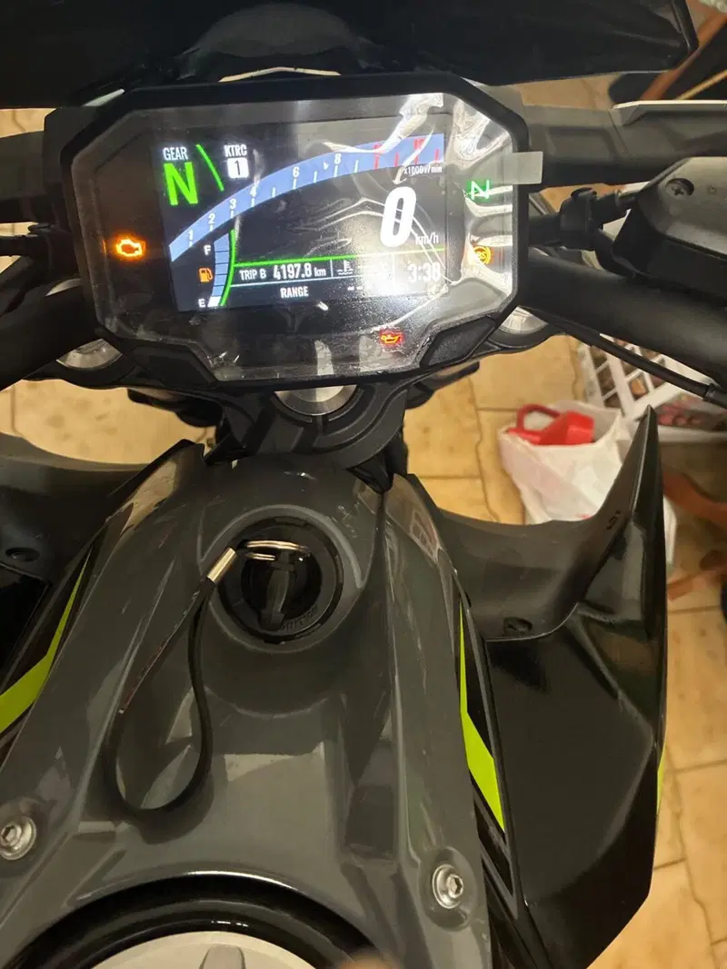Kawasaki Z 650 (2021 - 24) (7)