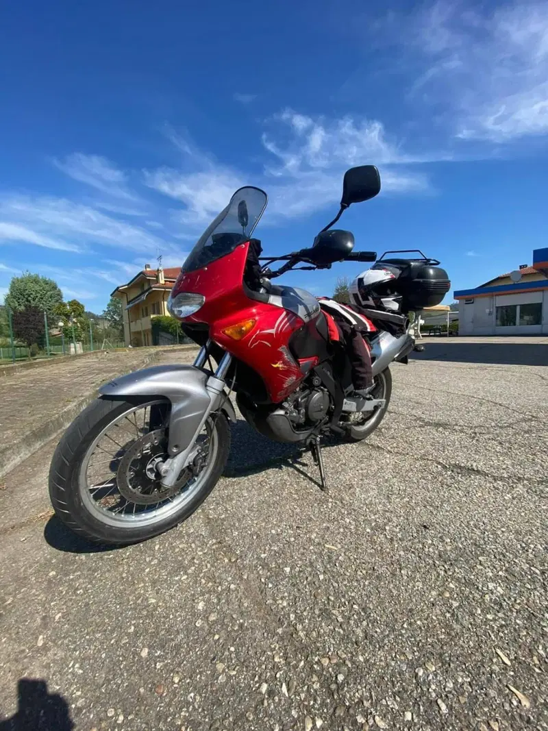 Aprilia Pegaso 650 IE (2003 - 04)