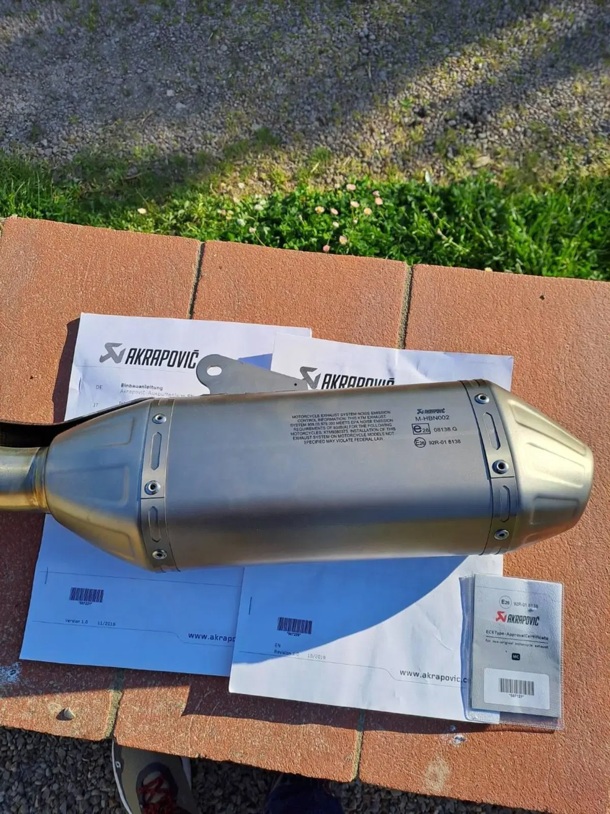 Scarico Akrapovic slip-on per KTM 390 Adventure (5)