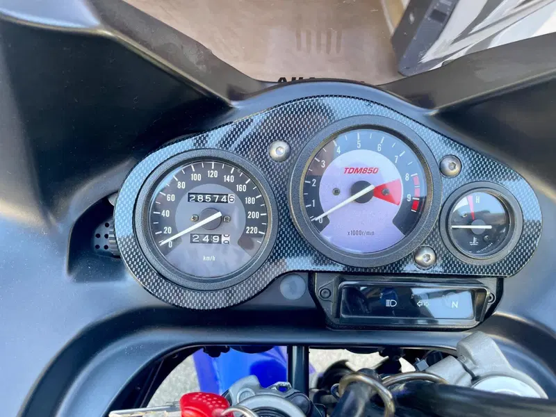 Yamaha TDM 850 (1996 - 01) (4)