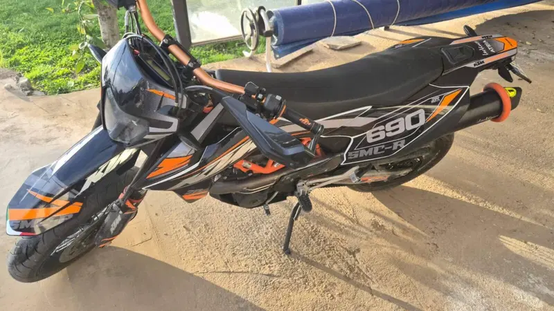 KTM 690 SMC R (2019 - 20) (6)