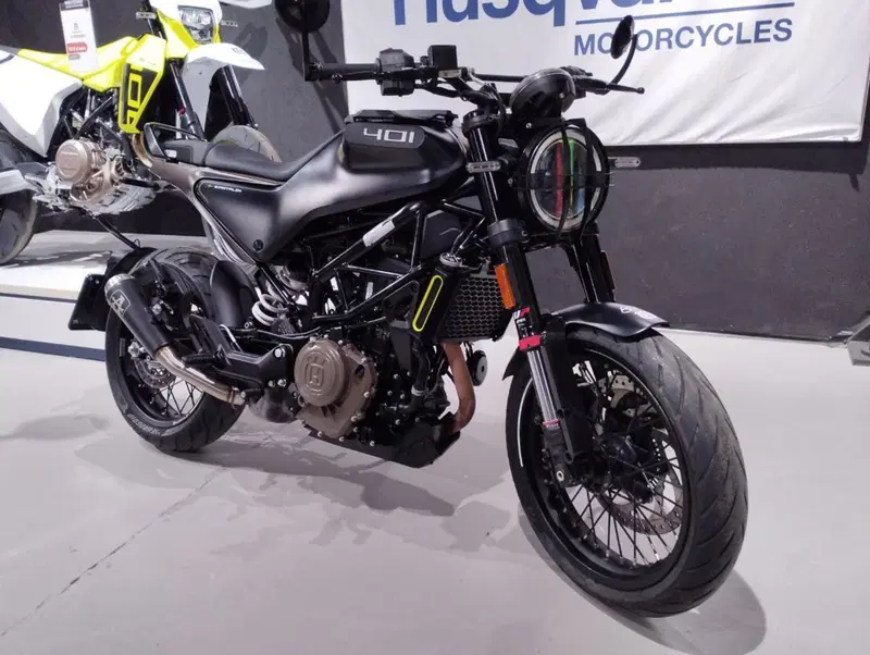Husqvarna Svartpilen 401 (2024 - 26) (2)