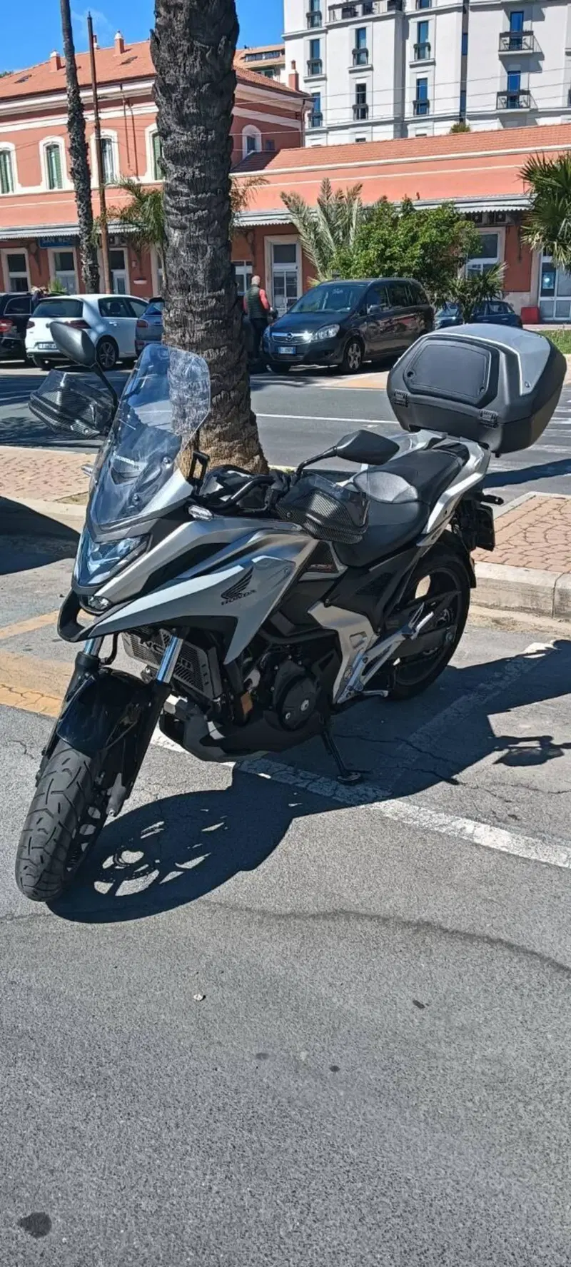 Honda NC 750 X DCT Urban (2021 - 24) (2)