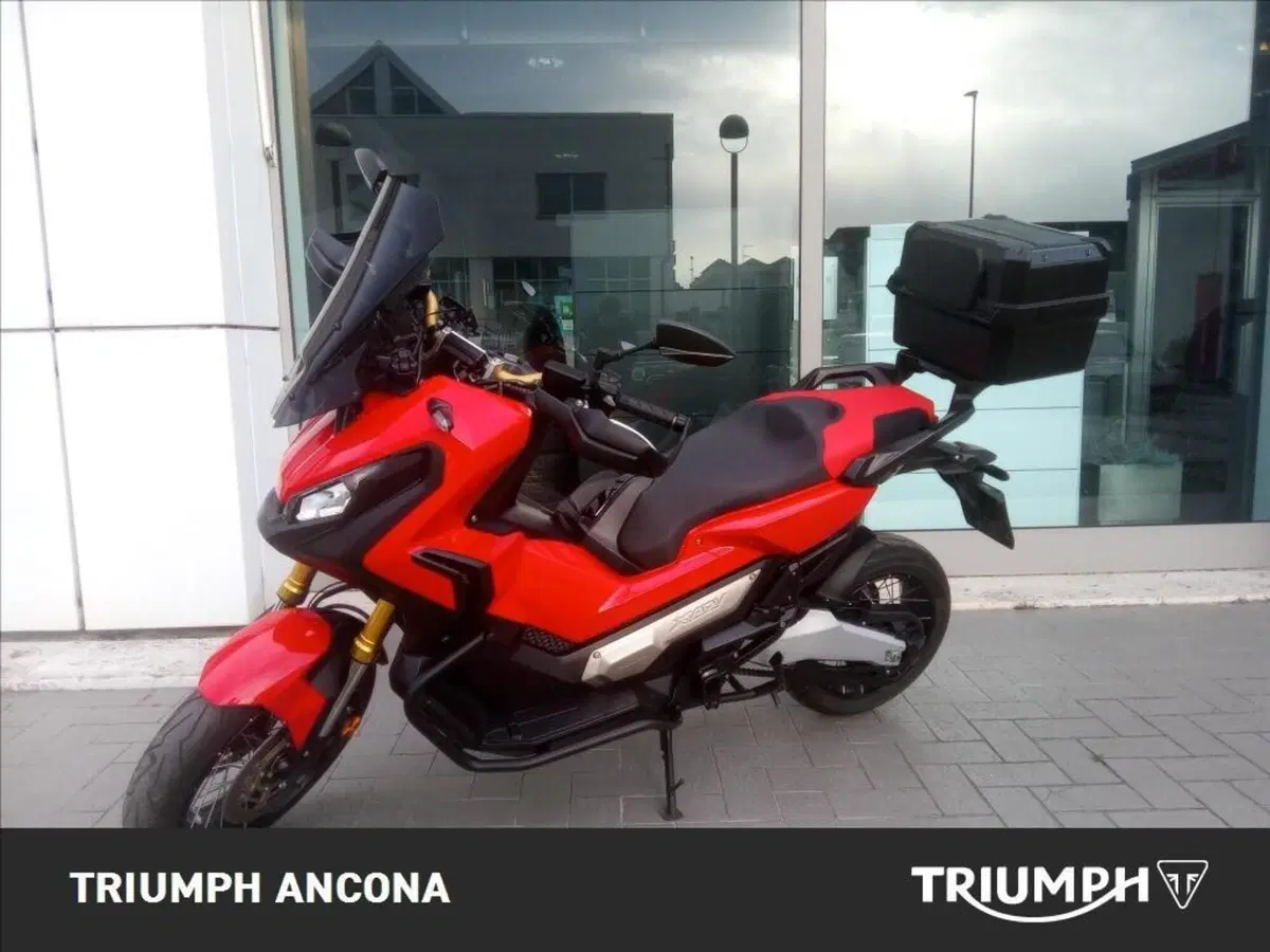 Honda X-ADV 750 (2017) (2)
