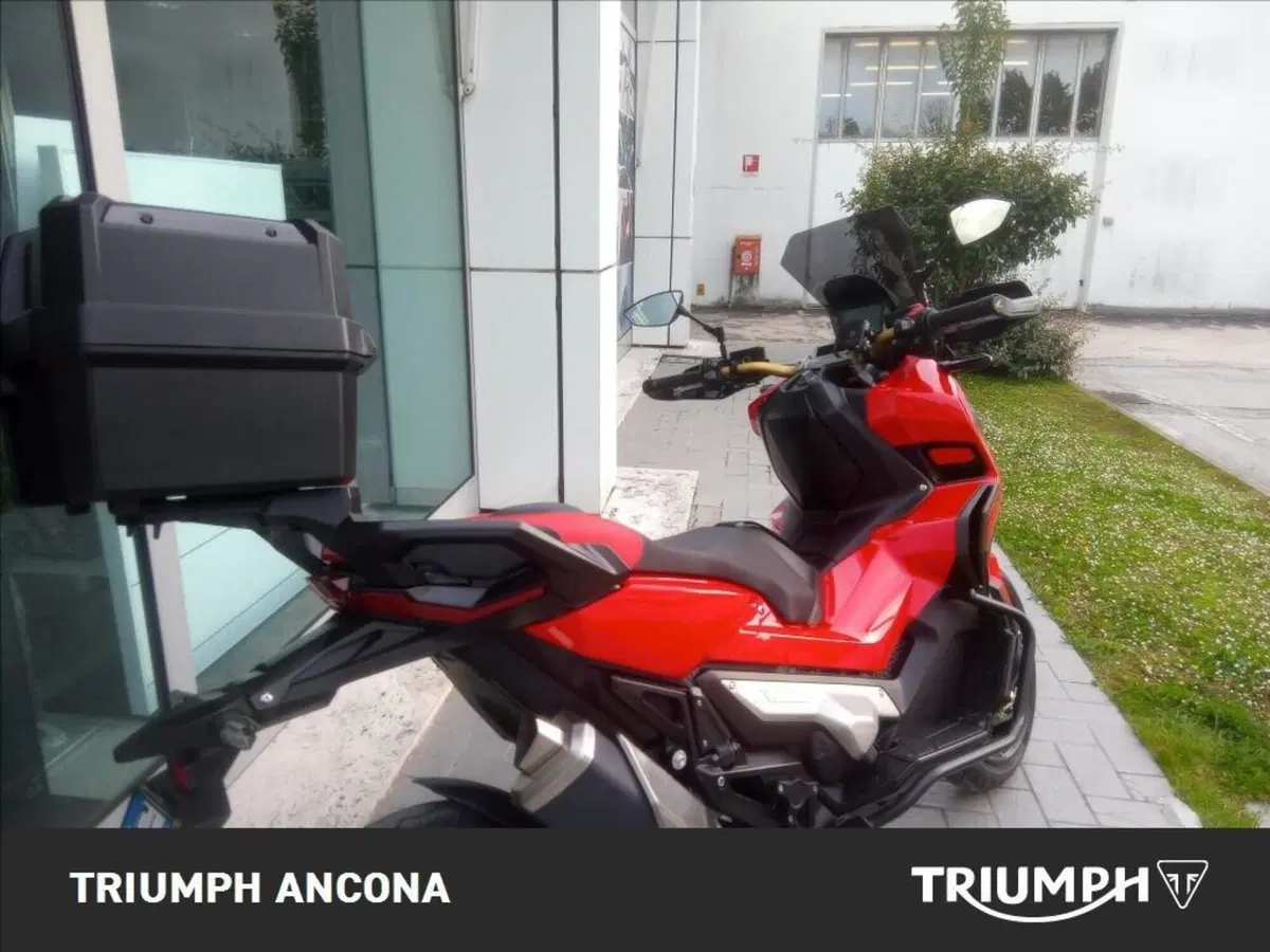 Honda X-ADV 750 (2017) (12)