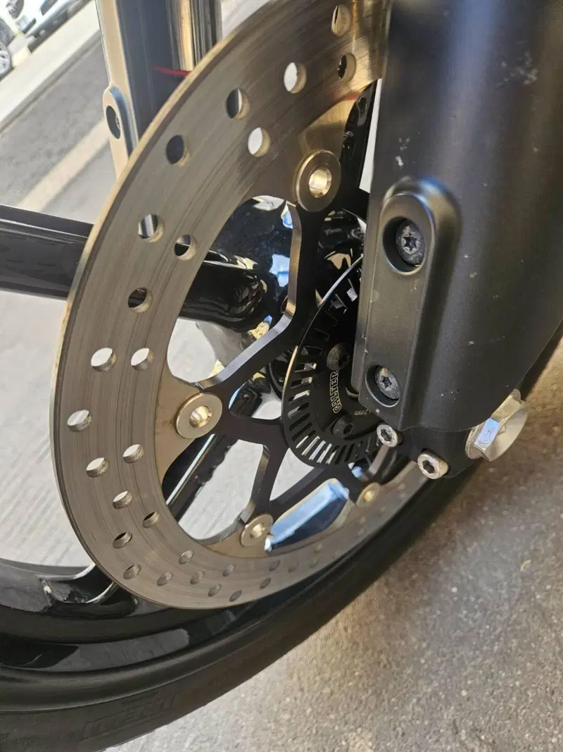 Husqvarna Svartpilen 701 (2020) (4)